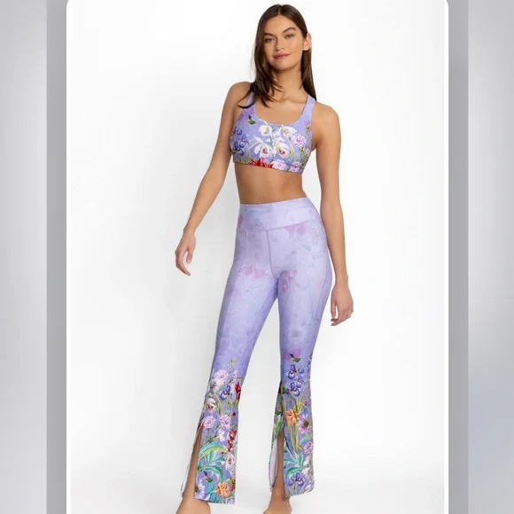 NWT JOHNNY WAS Bee Active 2PC SET Lavender Floral Top/Active Wear Legging L - Picture 1 of 6